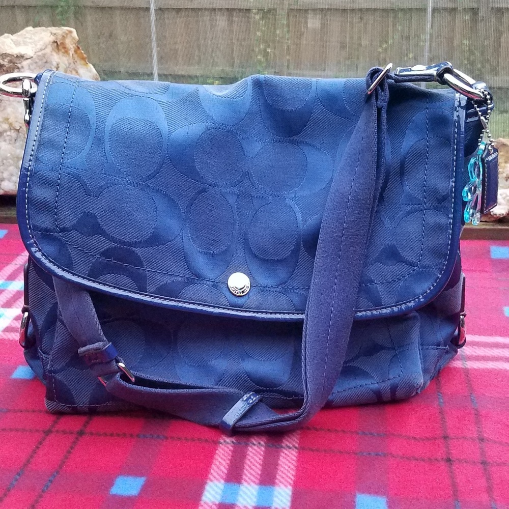 COACH | Navy Signature Messenger Bag